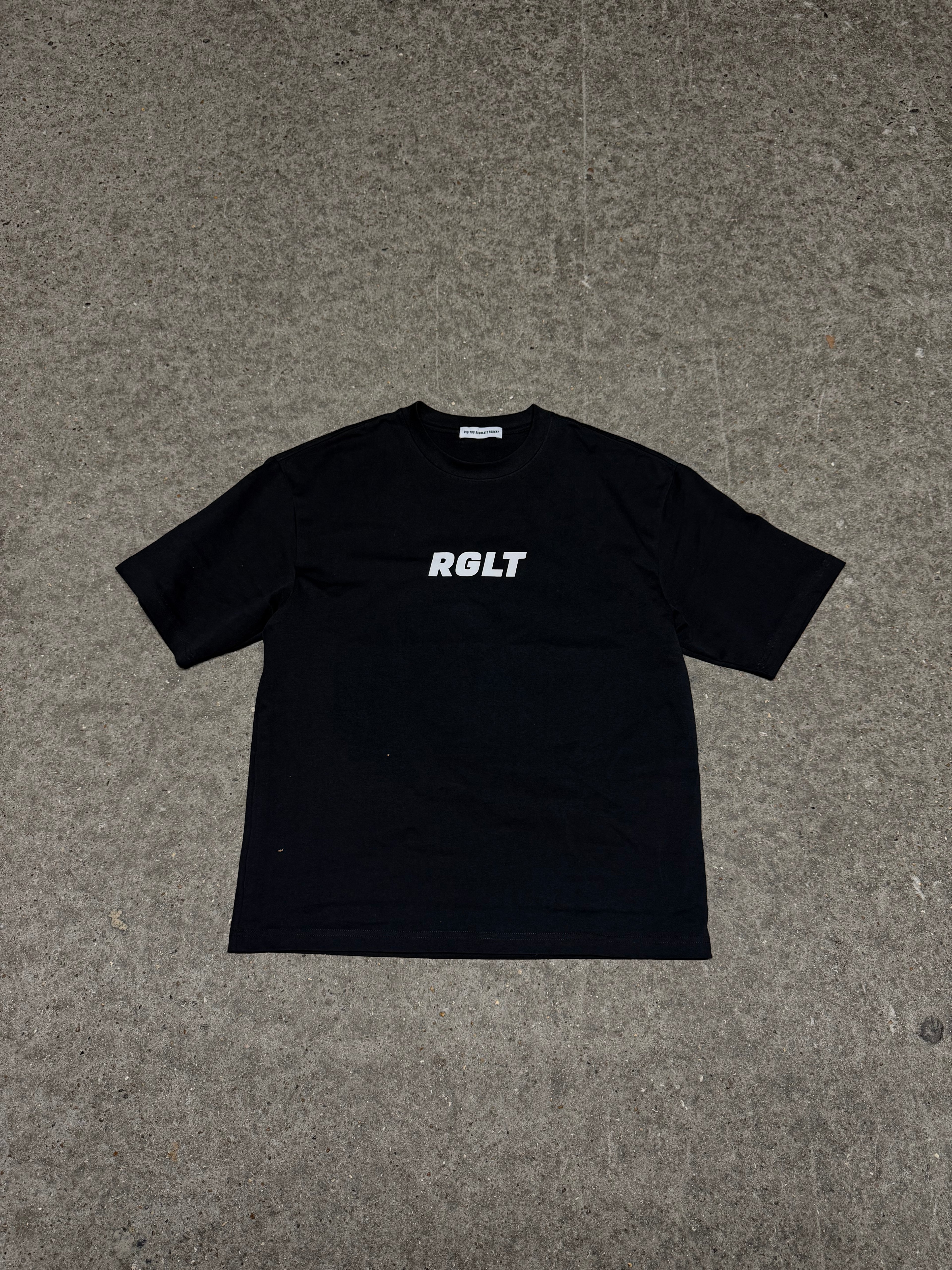 RGLT anniversary edition 'OG tee' BLACK
